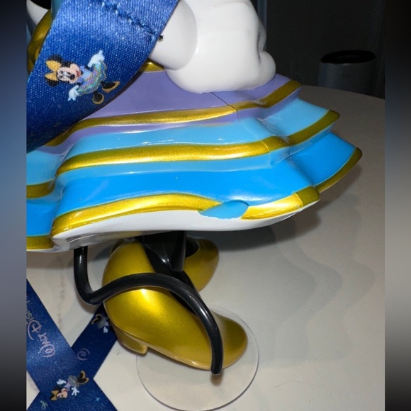 Walt Disney World 50th Anniversary Mickey and Minnie Popcorn Bucket and Sipper - Picture 9 of 11